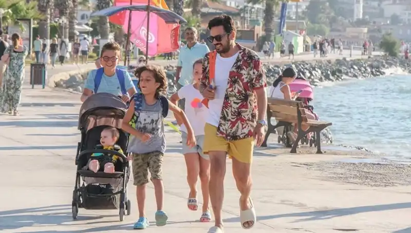Ne Olacak Halim: Filmin Sıra Dışı Oyuncu Kadrosu ve Hikayesi