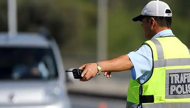 Ehliyetsiz Drift Atan Sürücüye Adeta Ceza Yağdı: 65 Bin Lira!