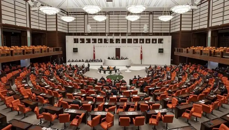Meclis’te Gıda Zehirlenmesi İddialarına İdare Amiri Hasan Turan'dan Çarpıcı Yanıt