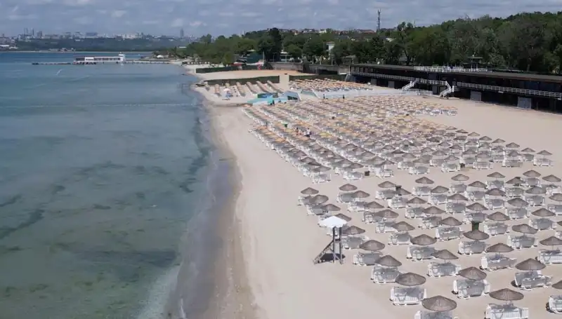 İstanbul Plajlarının 2025 Giriş Ücretleri Açıklandı: Sarıyer, Florya ve Adalar'daki Fırsatlar