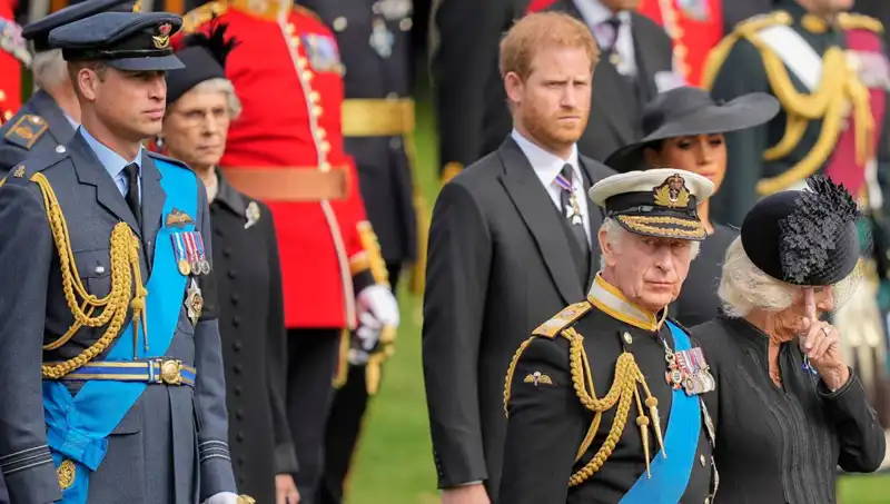 Prens Harry ve Kral Charles Arasındaki İletişim Sorunu Çözülüyor mu?