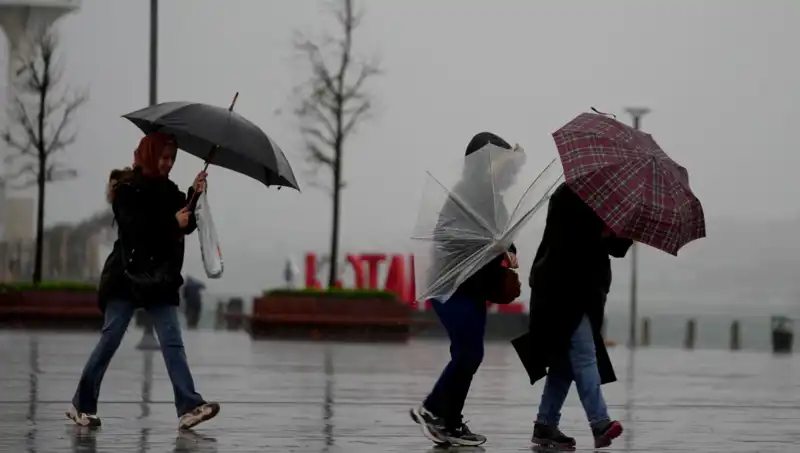 İstanbul’da Yarın Kuvvetli Sağanak Yağış Bekleniyor: Hazırlıklı Olmalısınız!