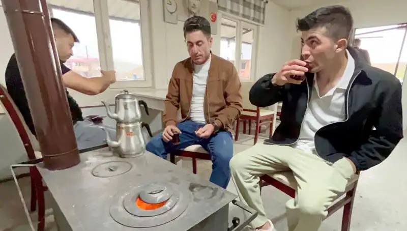Temmuz Ortasında Soba Yakmak Zorunda Kalan İlin Dramı