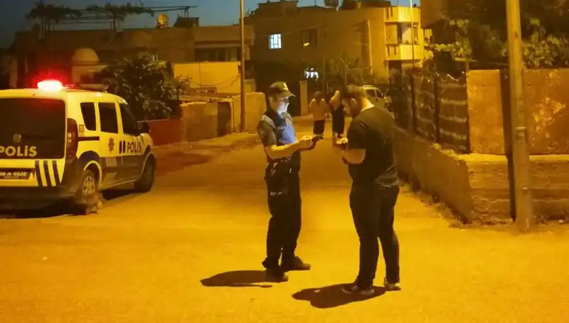 Husumetlilerinin Evine Ateş Açan Şahıs Kaçarken Yakalandı