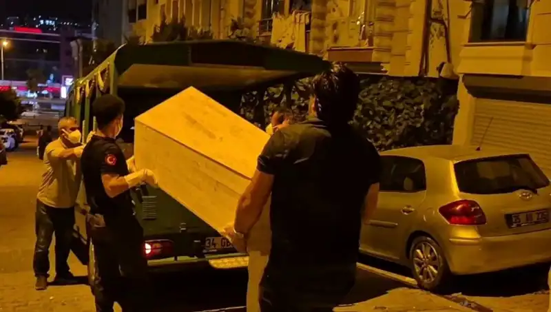 Esenyurt’ta Gizemli Bir Ölüm Olayı: Kadın Cansız Bulundu