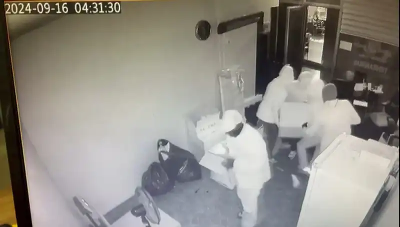 Kasa Açılmayınca Sırtlayıp Götürdüler: Para Avı Devam Ediyor!