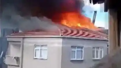 Bağcılar'da Korkutan Yangın: Beş Katlı Bina Alev Alev Yandı!