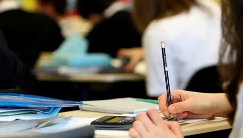 Üniversite Kontenjanlarında Düşüş: Gençlerin Tercihleri Neden Değişiyor?