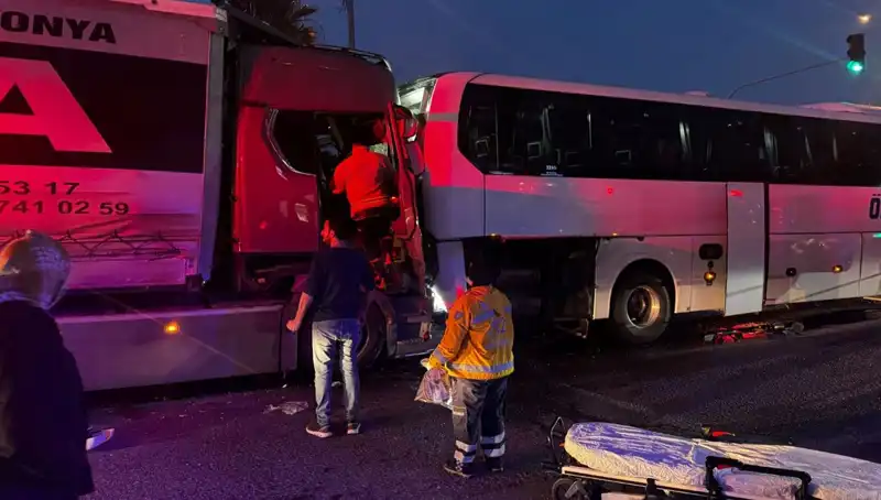 4 Araçlık Zincirleme Trafik Kazası: Kahreden Kayıplar ve Sıkıntılar