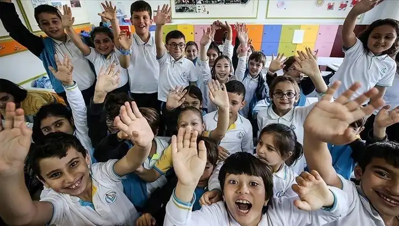 9 Günlük Tatil Sonrası Okullarda Yeni Dönem Hazırlıkları Başladı