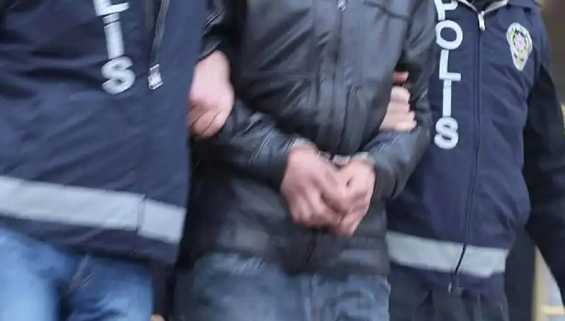 30 İlde FETÖ Operasyonu: 65 Kişi Gözaltında, Tutuklamalar Başladı
