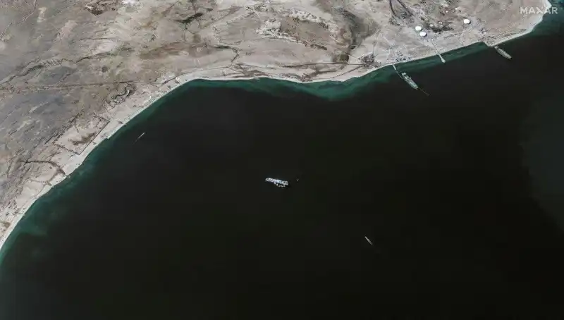 Yunan Gemisine Saldırı: Mürettebatın Kahramanlıkla Kaçışı