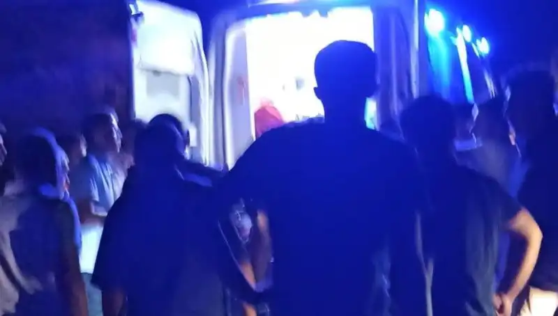Uçuruma Yuvarlanan Otomobilde Sürücü Yaralandı: Detaylar Açıklandı