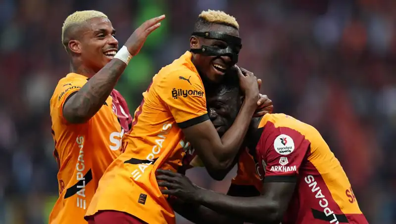 Lemina: Osimhen'in Seçimine Saygı Gösterilmesi Gerektiğini Vurguladı