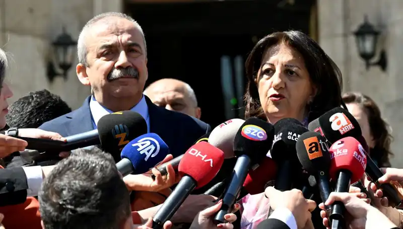 Sırrı Süreyya Önder'in Hayatı ve Sırrını Paylaştığı Hastalığı Nedir?