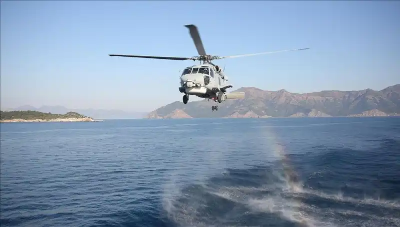 Askeri Helikopter Acil Durumda Denize İniş Yaptı: Olayın Detayları