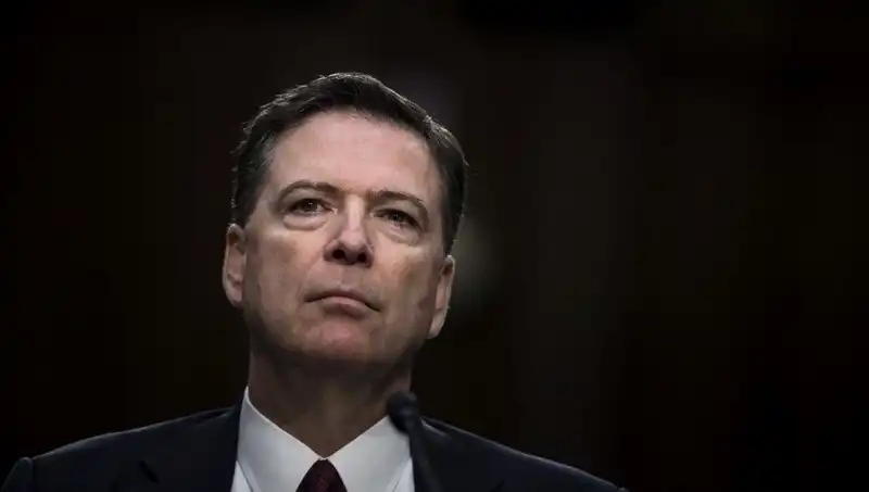 FBI'ın Eski Şefinden Şok Edici Trump Paylaşımı: 4 Rakamla Tehdit İddiası