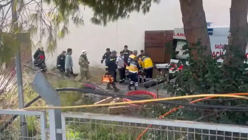 İstanbul'da Trafo Merkezinde Patlama: Bir İşçi Ağır Yaralandı