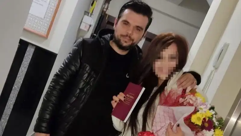 Kocasını Öldüren Kadın, Taksi Çağırıp Hastaneye Gitmek İstedi
