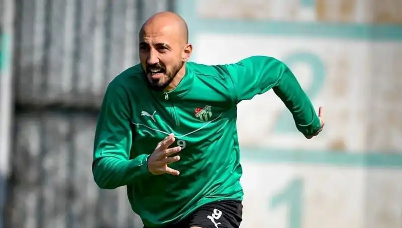 Milli Futbolcunun 2. Lig Macerası: Kariyerinin Yeni Dönemi Başladı