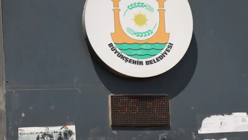 Sıcaklık Rekorları Kırılıyor: Termometreler 55 Dereceyi Aştı!