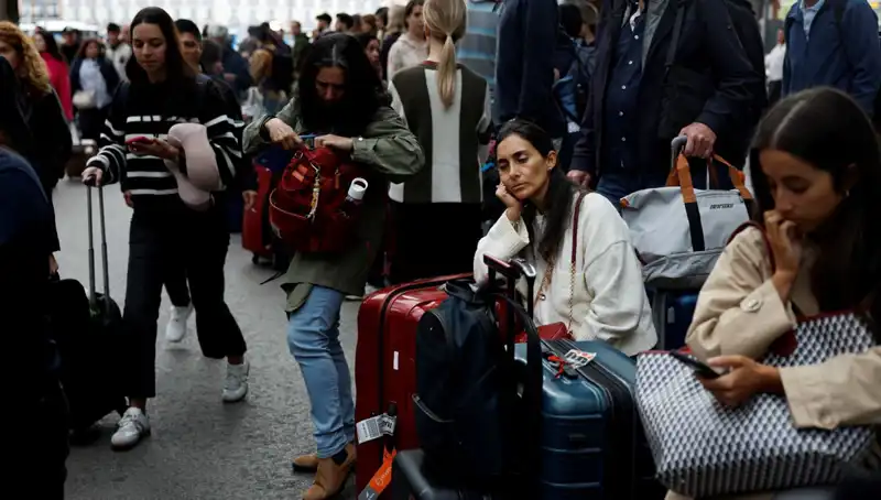 İspanya'da Kablo Hırsızlığı Nedeniyle Tren Seferleri Durdu: Yolcular Mahsur Kaldı