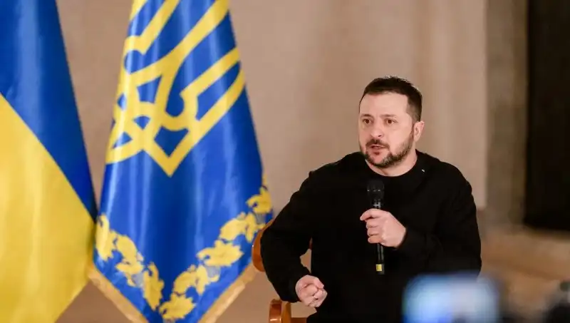 Kiev'i Bombalayan Moskova'ya Zelenski'den Çarpıcı "Barış" Tepkisi