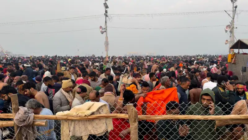 Hindistan'da Dini Festivalde İzdiham Faciası: 6 Kişi Hayatını Kaybetti