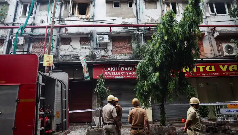 Hindistan'daki Otel Yangınında 15 Kişi Hayatını Kaybetti, Detaylar Endişe Verici