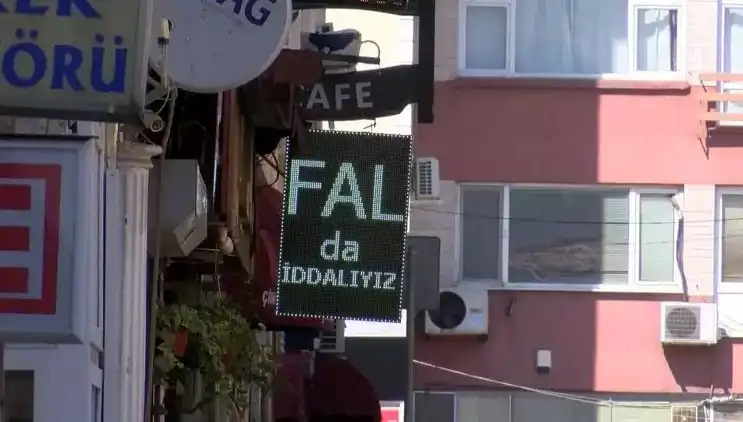 Fal Bakmak İçin Para Alanlar Hapis Cezasıyla Karşılaşabilir!