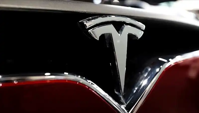 Tesla’da Ucuz Model Tartışmaları Sürüyor: HW3 Kullanıcıları Hala FSD İçin Bekliyor