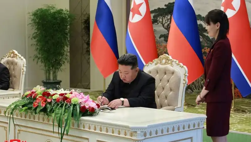Kim Jong Un'un Kız Kardeşinden ABD'ye Nükleer Uyarı: "Sınamayın!"