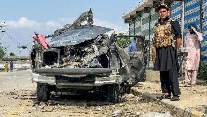 Pakistan’da Şok Patlama: Hükümet Yetkilileri ve Polis Memuru Hayatını Kaybetti