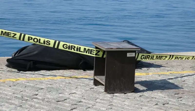 Falezlerin Arasında Bulunan Gizemli Erkek Cesedi: Olayın Perde Arkası