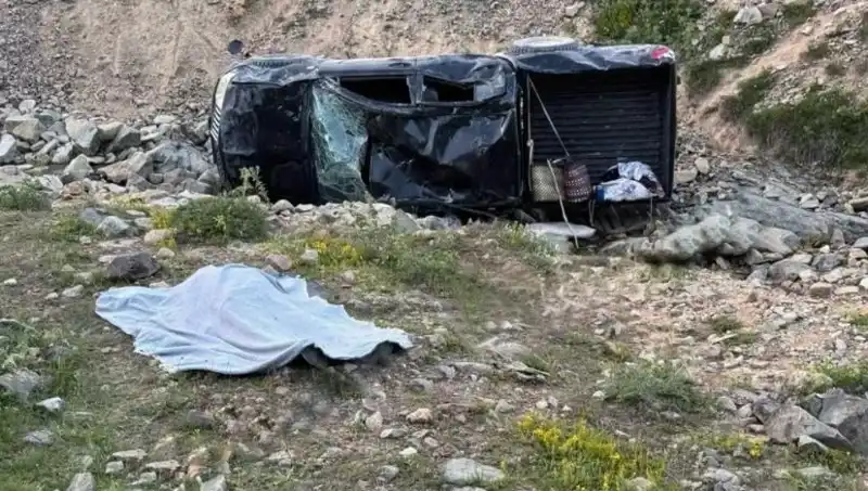 Gümüşhane’de Feci Kaza: Bir Hayat Gitti, Beş Kişi Yaralandı