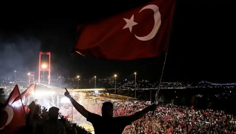 15 Temmuz'un Kahramanlık Hikayesi: "En Uzun Gece" Külliye'de Sahnelenecek