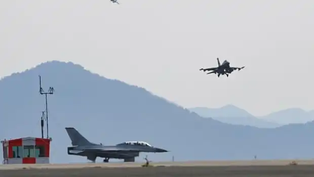 Güney Kore'de Askeri Tatbikatta Uçak Yanlışlıkla Köyü Bombaladı: 7 Yaralı