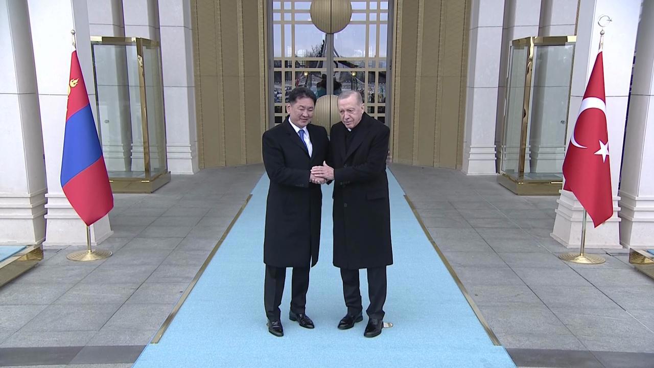 Moğolistan Cumhurbaşkanı Ukhnaa Ankara'da Bulunan Türk Hava Yolları'nı Ziyaret Etti