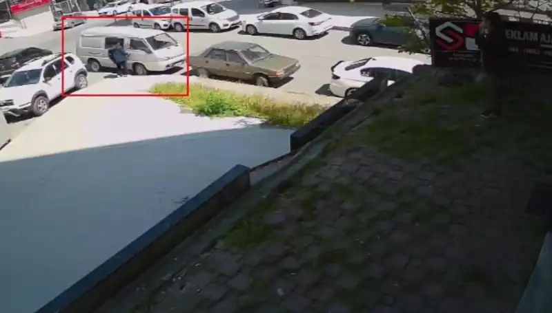 Aracını Çalmak İsteyen Hırsızı Suçüstü Yakalayan Cesur Adamın Hikayesi