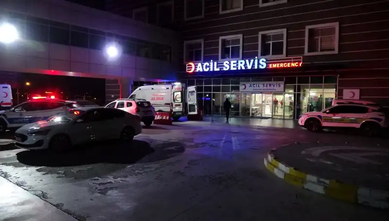 Motosikletli Polis Kazası: Üniversite Öğrencisi Ciddi Yaralandı!