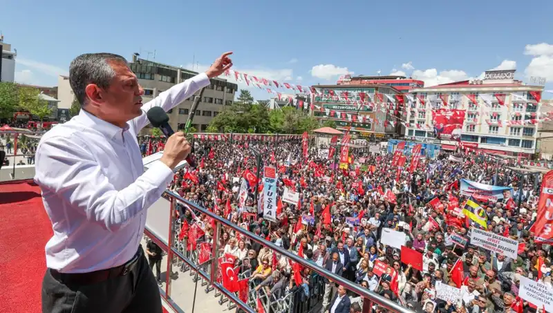 Özgür Özel, Silah Bırakma Çağrısına Destek Verdi: Açıklamalarında Neler Var?