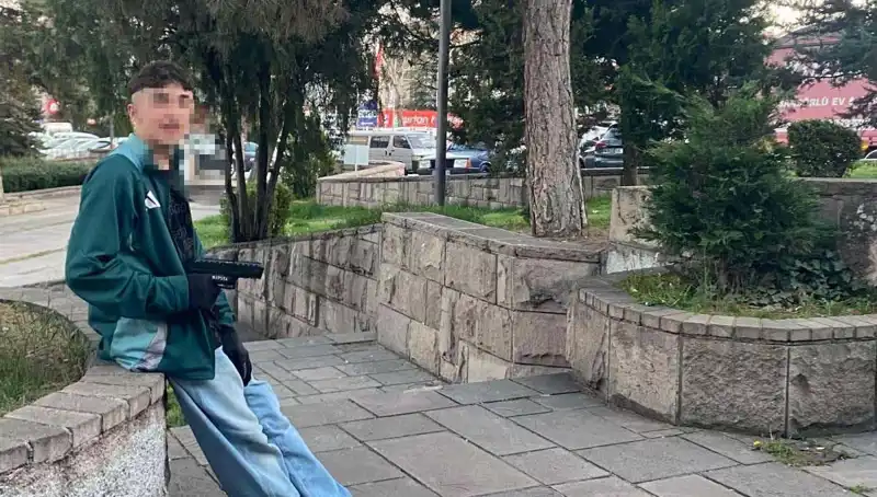Yol Verme Kavgası: Üç Kardeş ve Baba Gözaltına Alındı