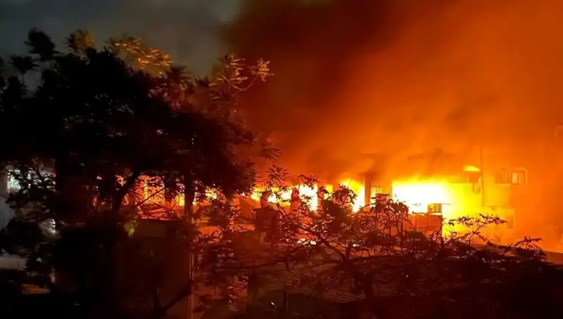 İsrail'in Gazze Saldırısında Siviller Hedef Alındı: 37 Ölü