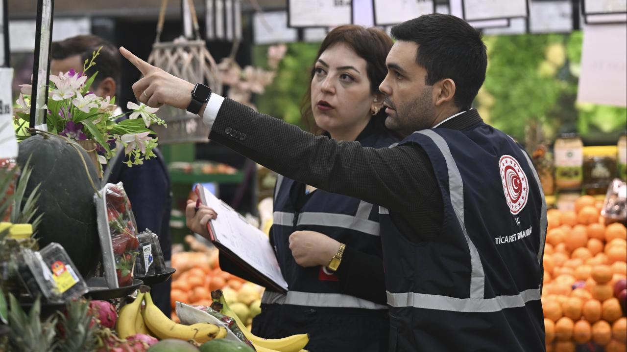 Fahiş fiyat uygulayan işletmelere büyük ceza!