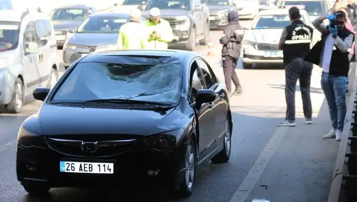 Polis Kimlik Sorunca Köprüden Atlayan Genç Hayatını Kaybetti