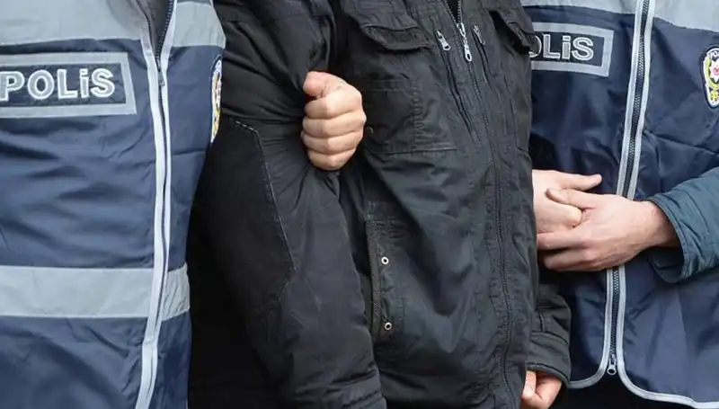 Huzur İstanbul Operasyonu: 1.035 Gözaltı ile Şehrin Güvenliği Sağlanıyor