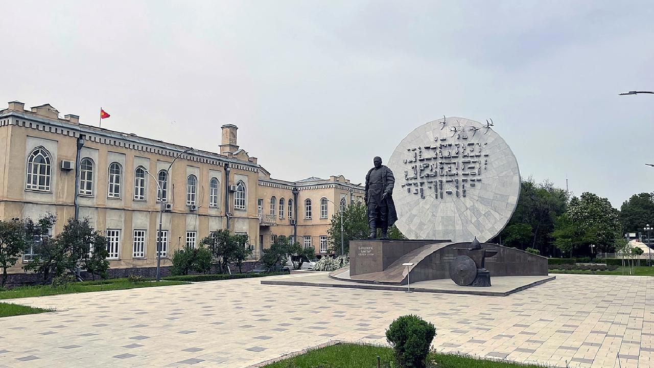 Kırgızistan'da FETÖ bağlantılı okullar Maarif Vakfına devredildi