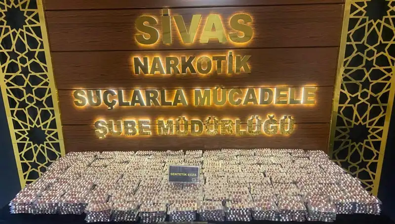 Sivas'ta Uyuşturucu Operasyonunda 5 Kişi Tutuklandı: Ayrıntılar Şaşırtıyor!