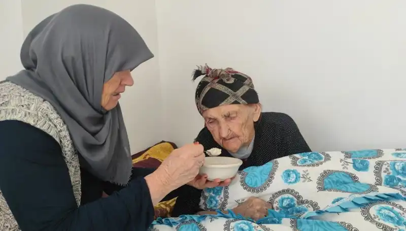 102 Yaşındaki Kezik Nine Hayatında Hiç Doktora Gitmedi, Sır Bu Besinde!
