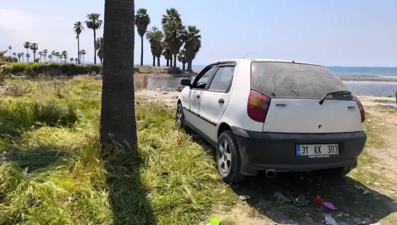 Arabasında Başından Vurulmuş Halde Bulunan Gizemli Adam: Kimdir?